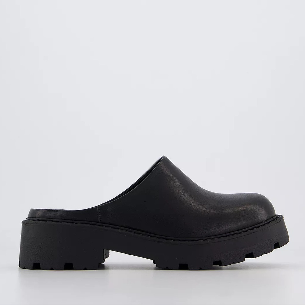 Vagabond Black Leather Mules